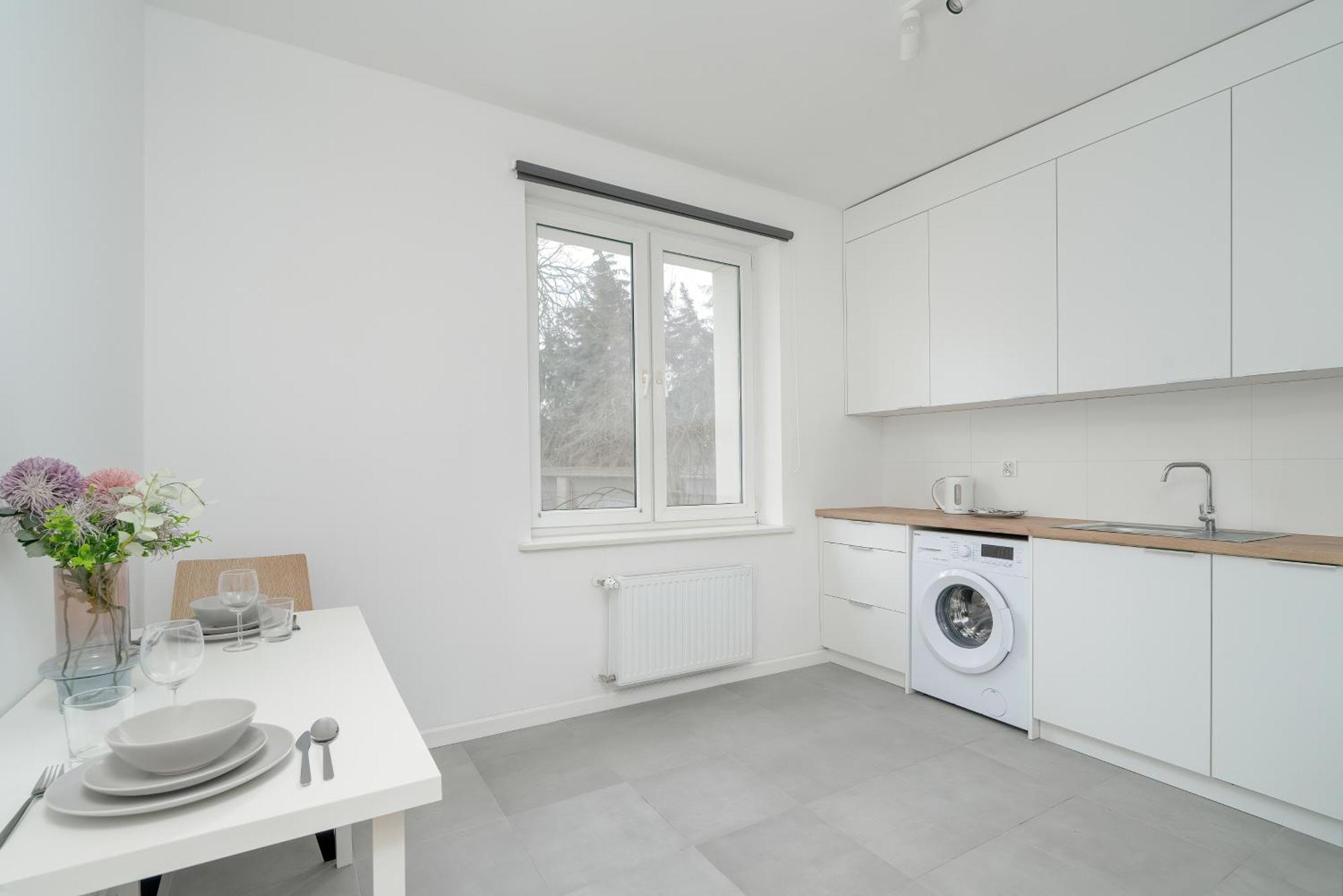 Apartment Rycerska With Parking By Renters Poznan